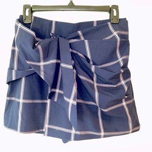 Leith blue and pink plaid faux wrap skort, size small, EUC